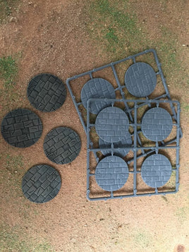 RENEDRA WARGAMING BASES PAVED 50MM DIAMETER  (8)